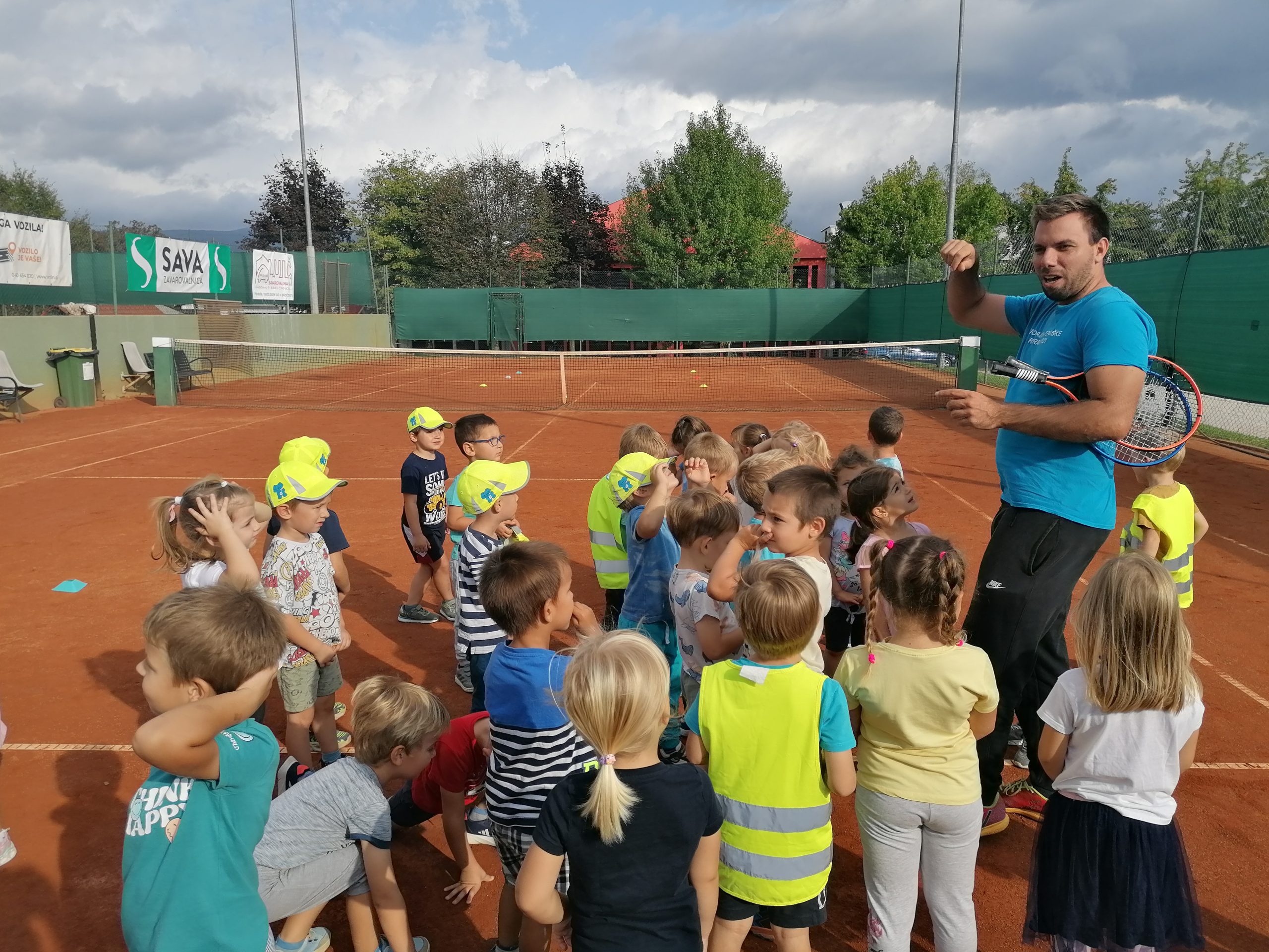 OTROCI IN TENIS